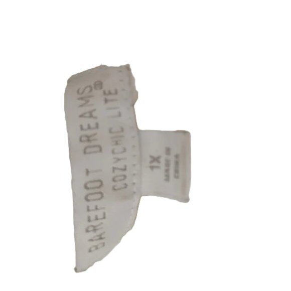 Cardigan Sweater white soft easy to wear comfortable stylish warm and trendy - Picture 4 of 4